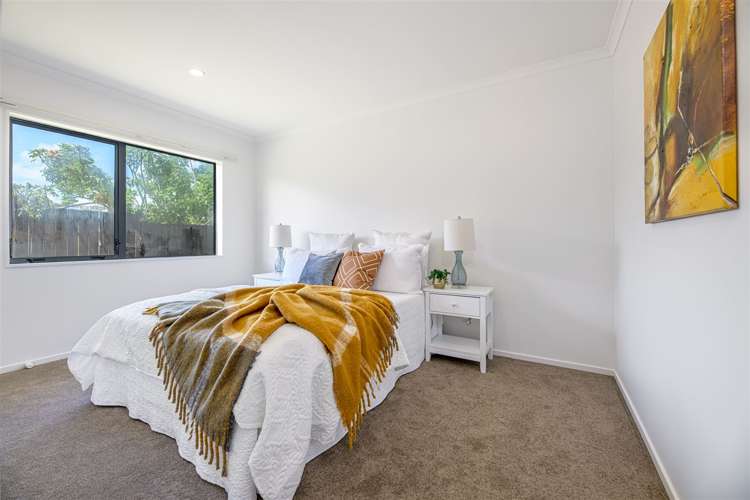 49 Makora Road Massey_10