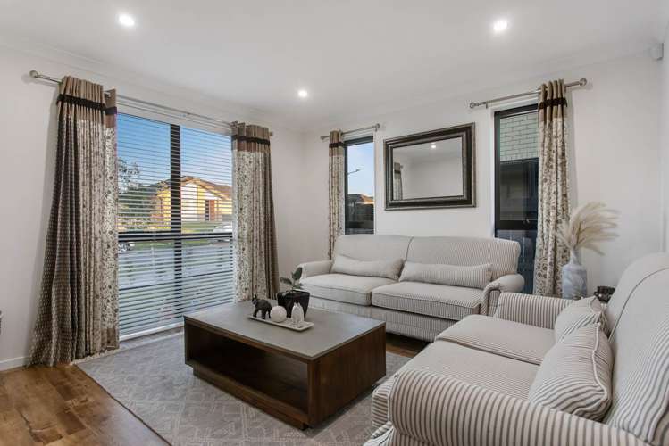 98 Twin Parks Rise Papakura_11