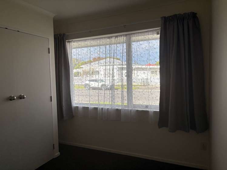 2B Bunny Street Masterton_8