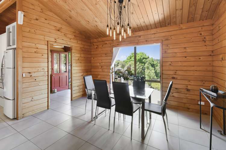 182 Everglade Drive Totara Heights_18