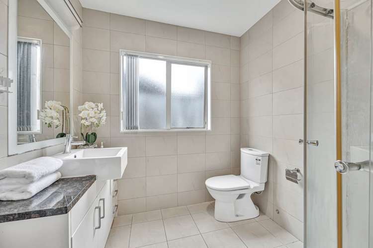 19 Huntington Park Drive Greenhithe_20