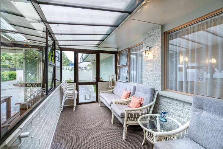 259 Queens Drive Windsor_12