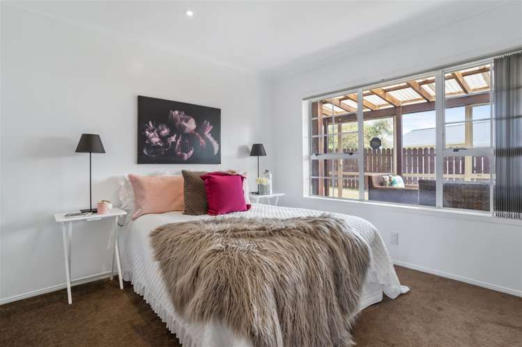 121 Everglade Drive Totara Heights_11