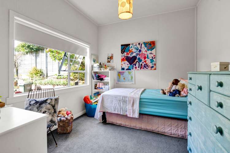 19 Nobs Line Strandon_17