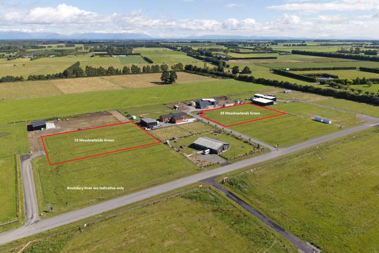 19 and 29 Meadowlands Green_0