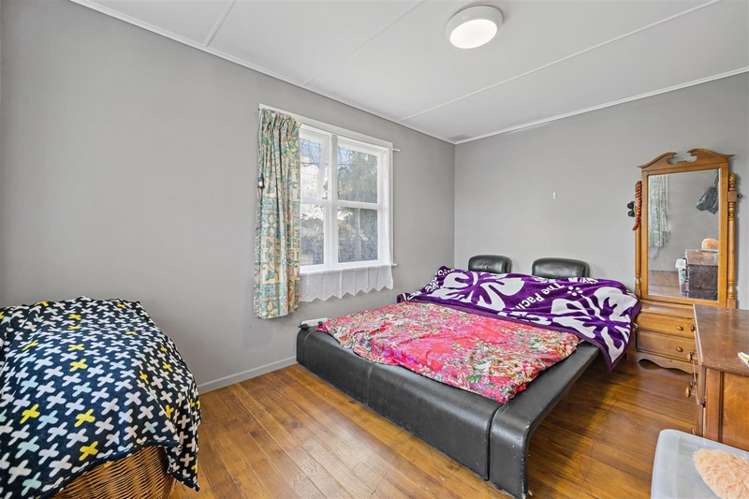 63 Hepburn Road Glendene_13