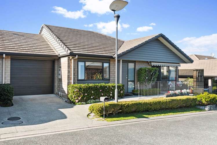 50 Royalle Mews Botany Downs_3