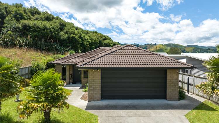 86 Norwood Road Paeroa_15