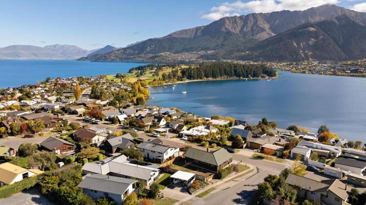 1 Kelvin Place Kelvin Heights_24