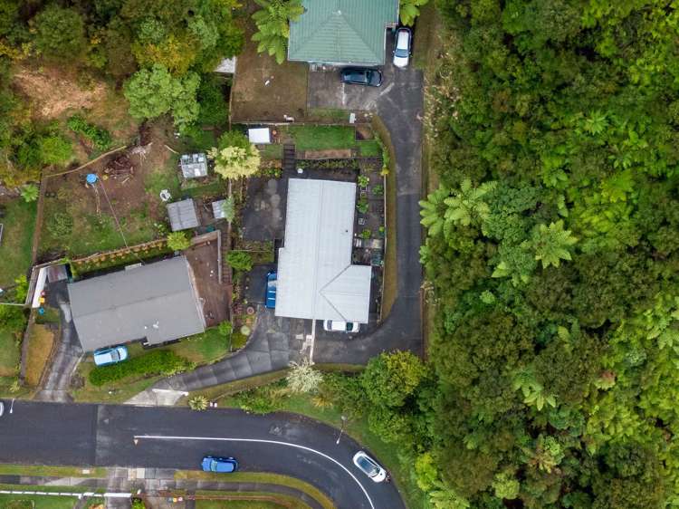 28 Tiroiti Grove Stokes Valley_13