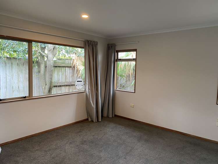 19 Lamia Grove Papamoa_10