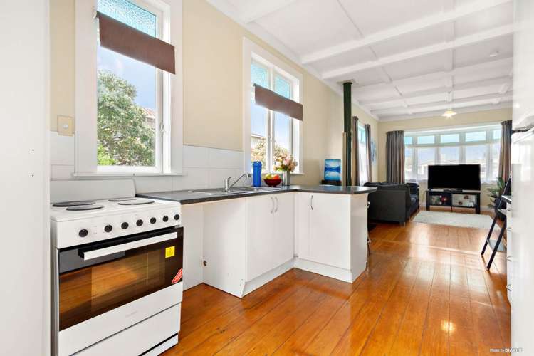 1/3 Taipari Road Te Atatu Peninsula_8