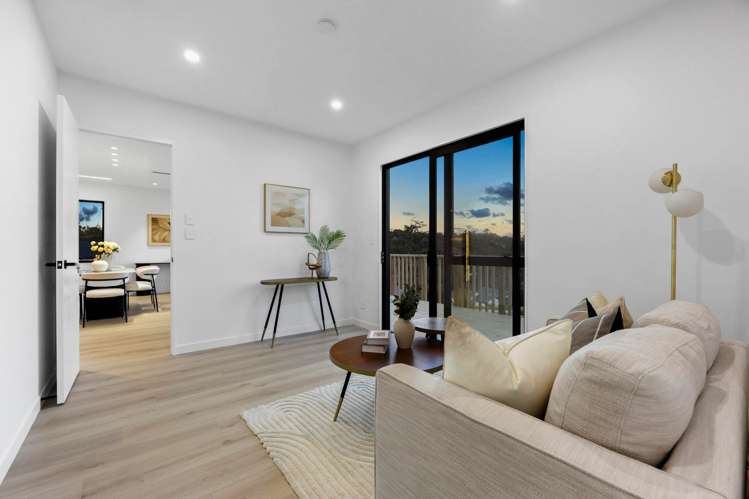 11 Awanui Road Red Beach_24