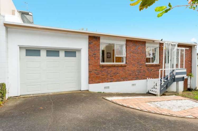 2/128 Bucklands Beach Road Bucklands Beach_1