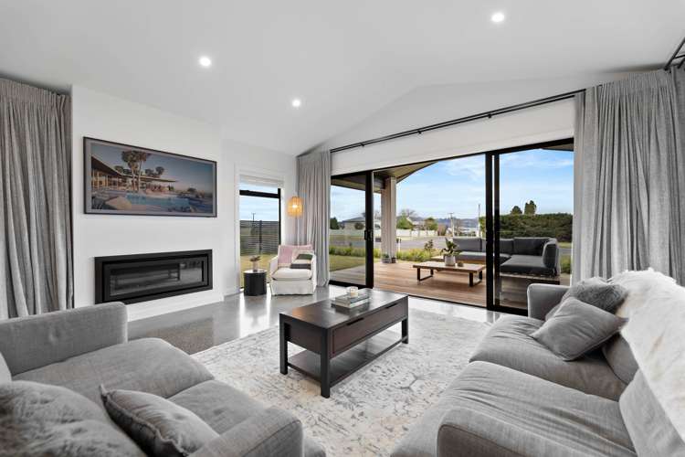 12 Ngaru Crescent Wharewaka_3