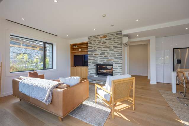 Apt 45 Marina Terrace Apartments, 69 Lakeside Road Wanaka_2