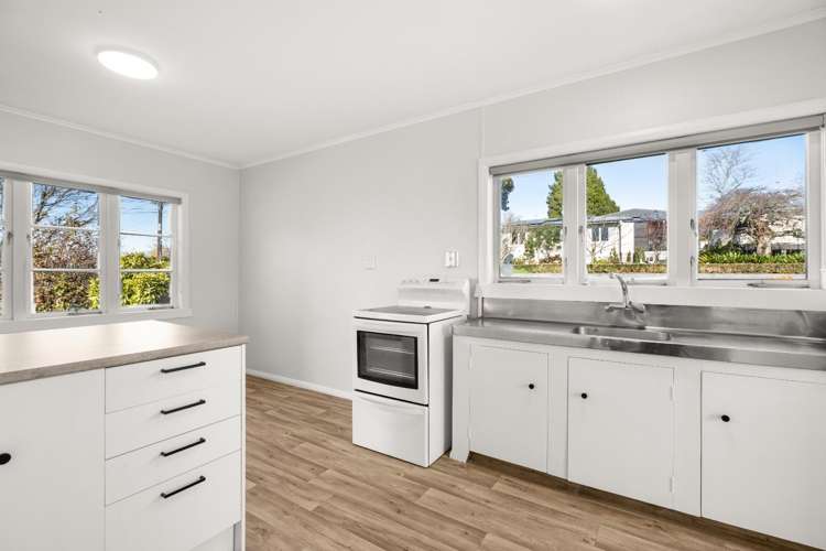 276 Pakura Street 11385_6