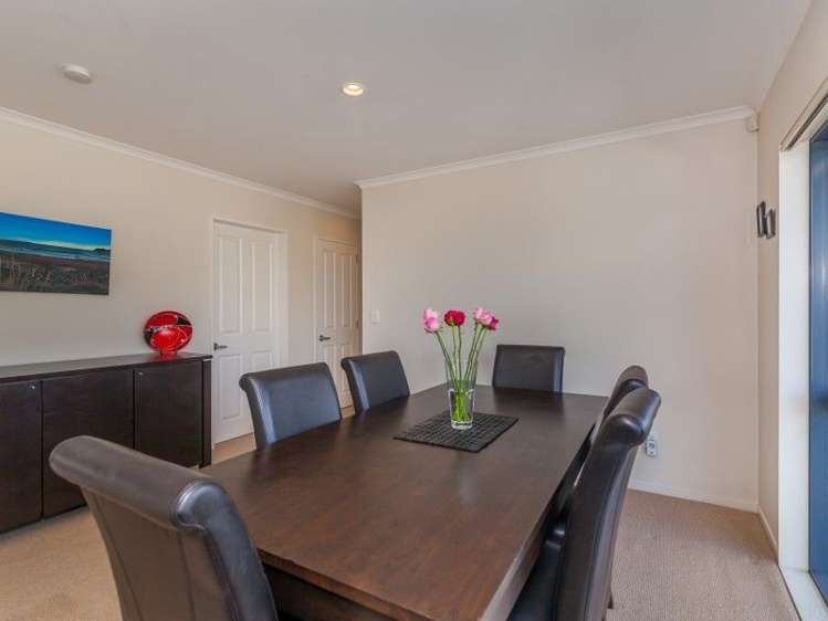 54 Percy Kinsman Crescent Riverstone Terraces_6