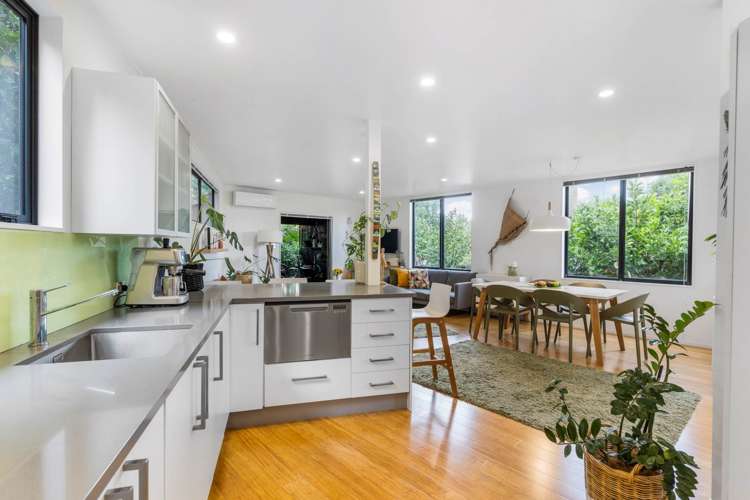 17 Myrtle Street Morningside_11