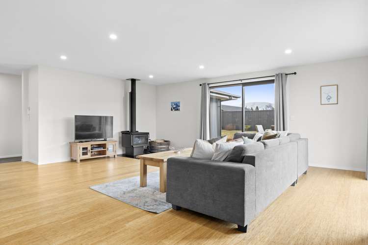 2 Glenfield Avenue Twizel_5