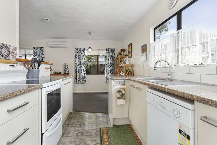 2/34 Saint Leonards Road Kelston_6