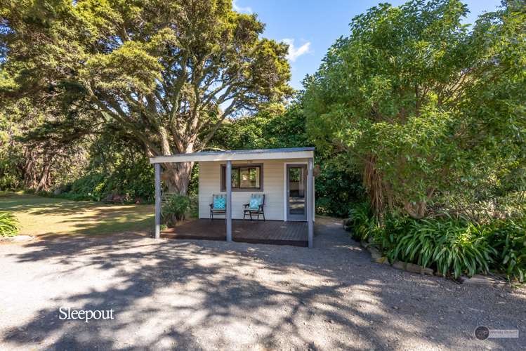 1044 Coast Road Wainuiomata Coast_14