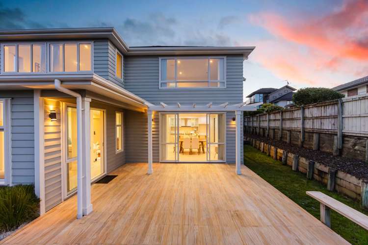 52 Chesterfield Way Orewa_32
