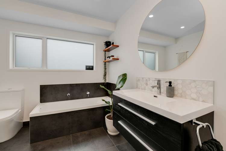 246a Centreway Road Orewa_19