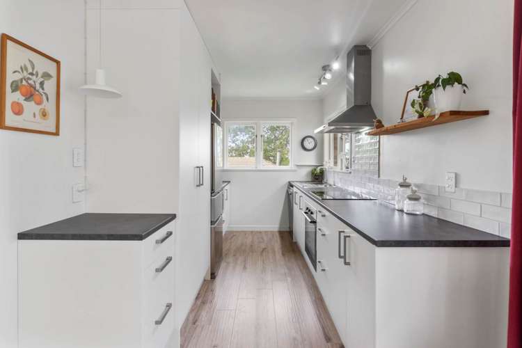 5/162 Onewa Road Northcote_10