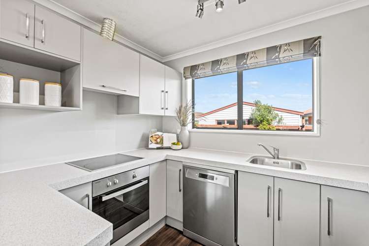 8 Glenbyre Place Bromley_6