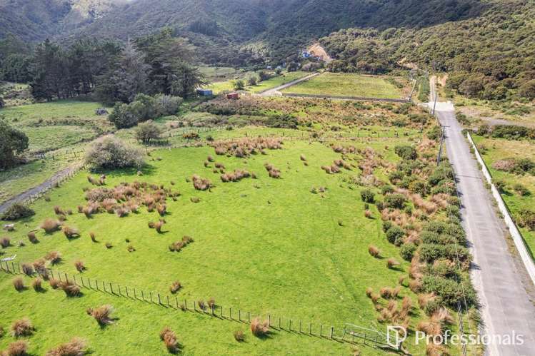 120 Upper Fitzherbert Road Wainuiomata_21