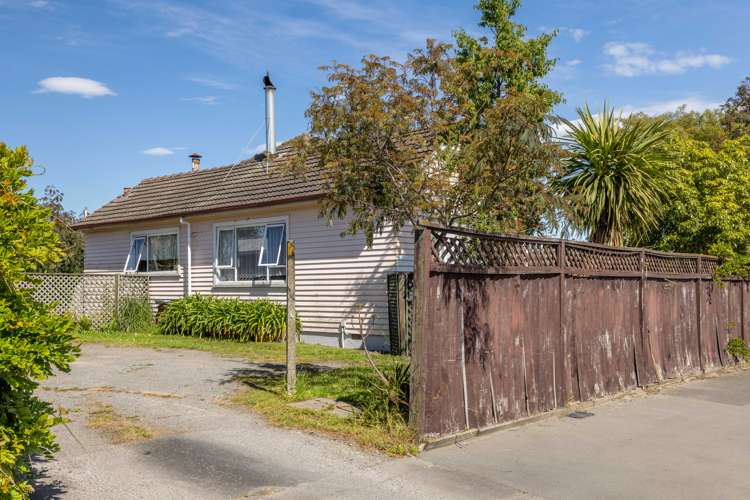 154 Breezes Road Aranui_13