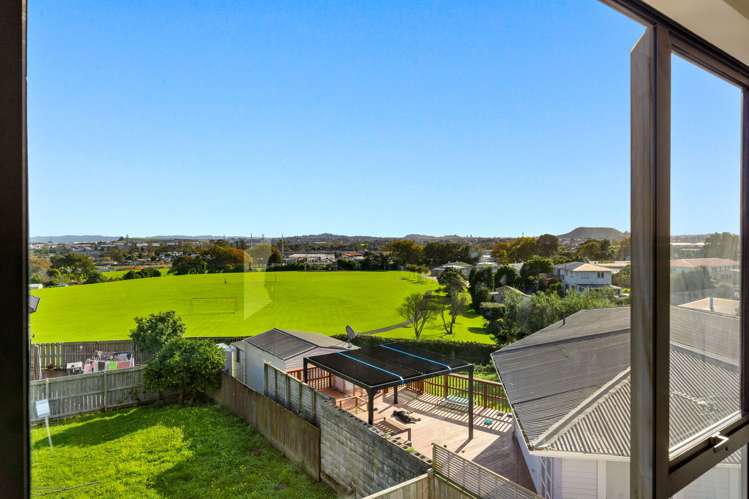 7/27 Carole Crescent Pakuranga Heights_22