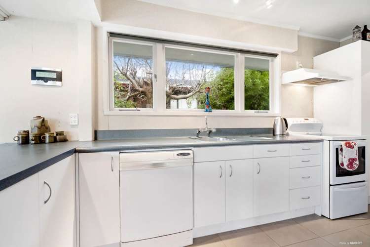 2/94 Howe Street Howick_15