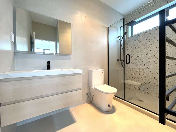 7/41 Seaside Avenue Waterview_13