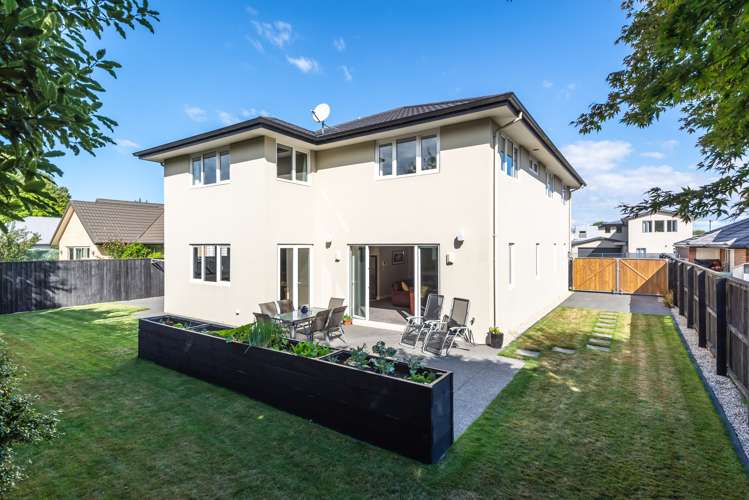 9 Springbrook Lane Northwood_27