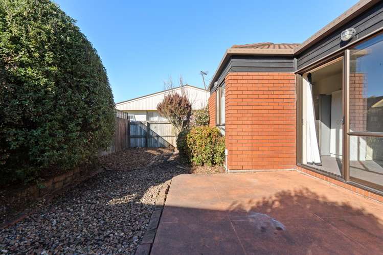 8b Angela Street Upper Riccarton_11