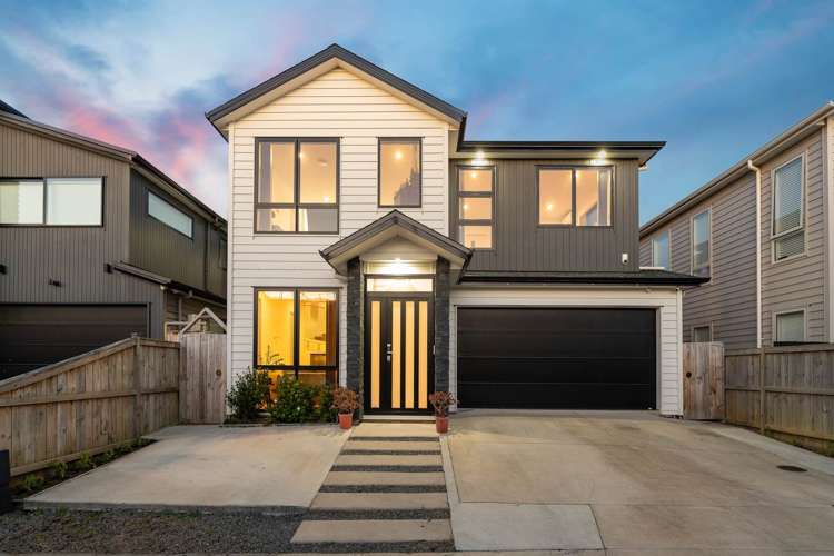 14 Matahae Drive Flat Bush_21