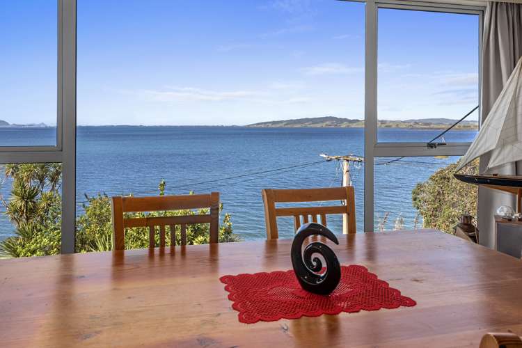 100 Beach Road Onerahi_12