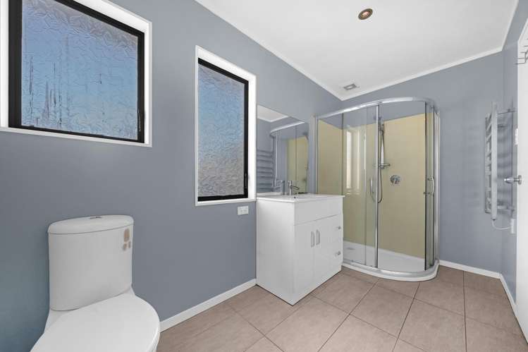 1/3 Eterna Place Clover Park_17