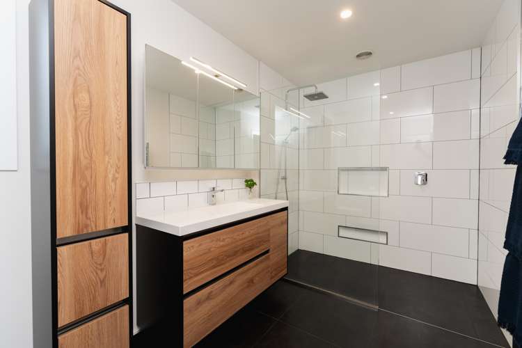 7 Vampire Road Waldronville_12