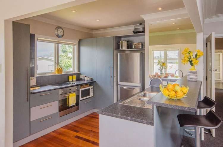 1 Helga Crescent Te Atatu Peninsula_7