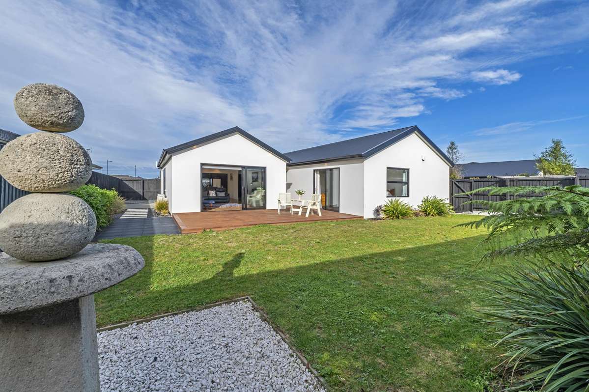 12 Olivia Street_0