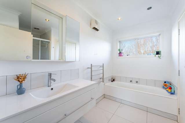 44 Barnes Street Glenwood_2