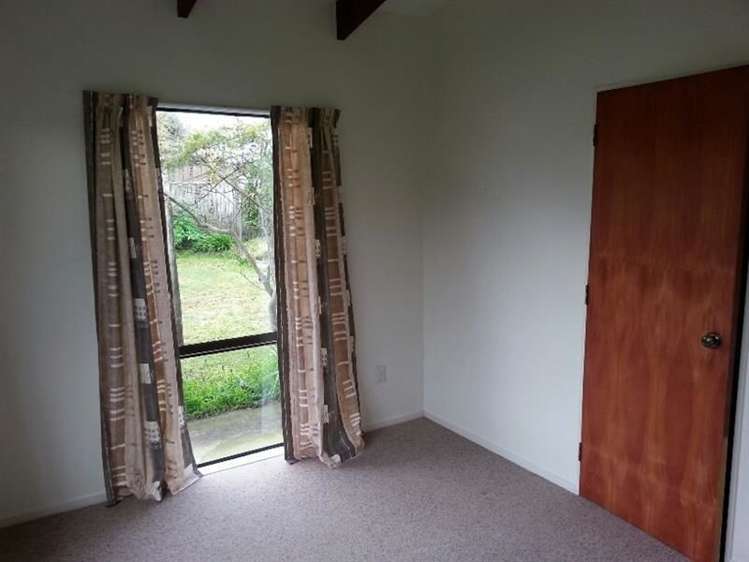 9 Adrian Grove Waikanae Beach_8