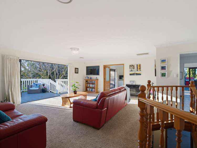 74 Churchill Drive Taradale_8