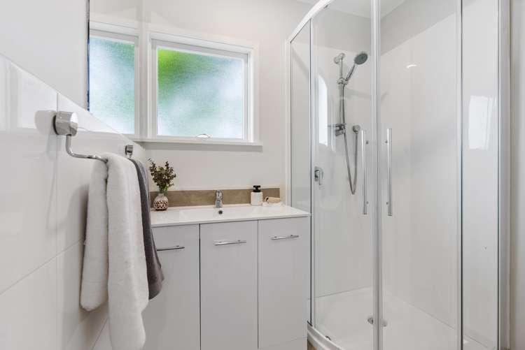 44 Taurus Crescent Beach Haven_6