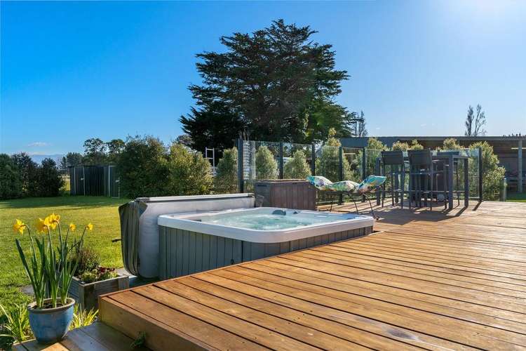 362 Somerset Road Carterton_2