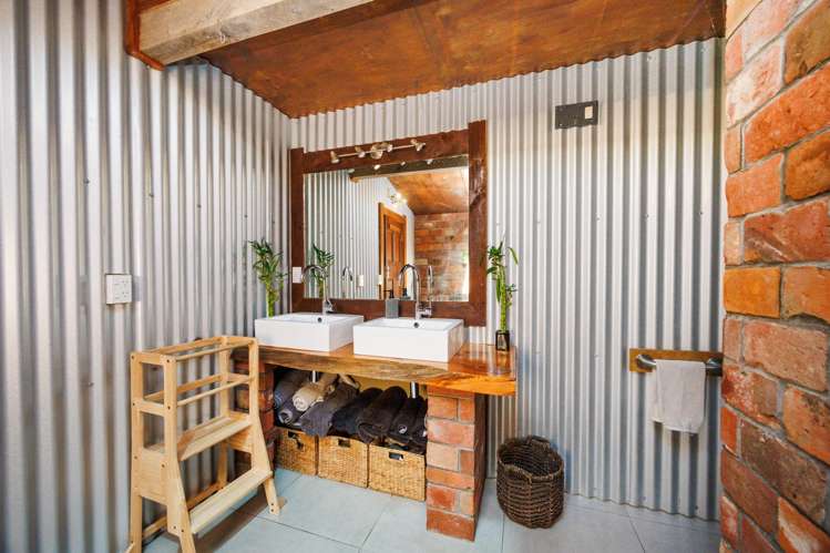 359 Newbury Line Newbury_28