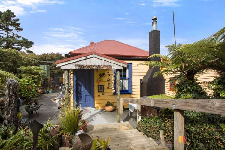 14 Banks Lane Waikino_11